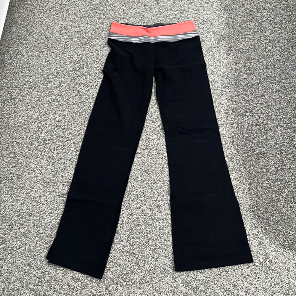 Lululemon Black Yoga Pant with Pink Stripe